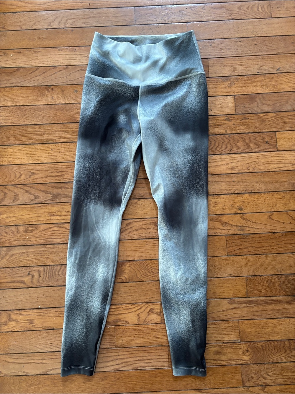 Nike Women’s Tie-Dye Ombre Leggings - Black & Gray